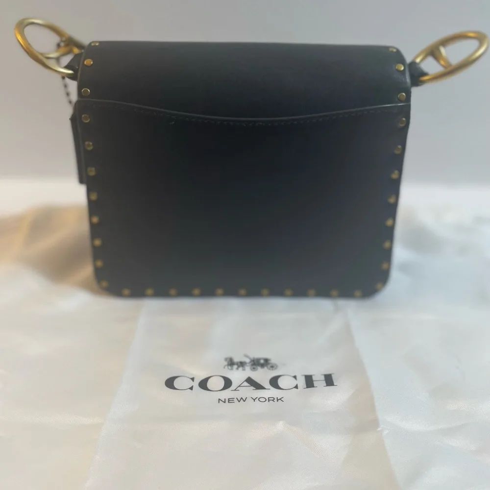 Crossbody Coach - Picture 11 of 16